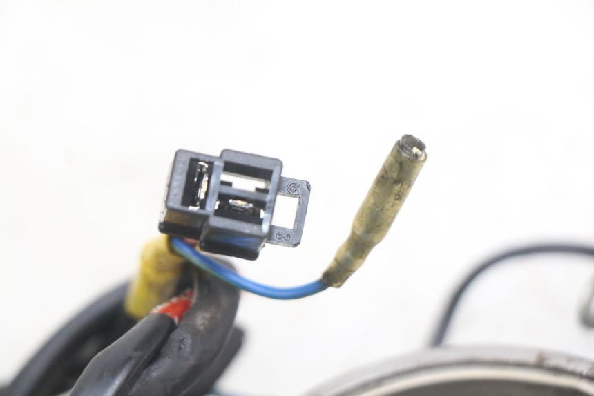 photo de ROTOR ESTATOR KYMCO AGILITY NAKED RENOUVO 2T 50 (2011 - 2018) - Zoom do estado de desgaste