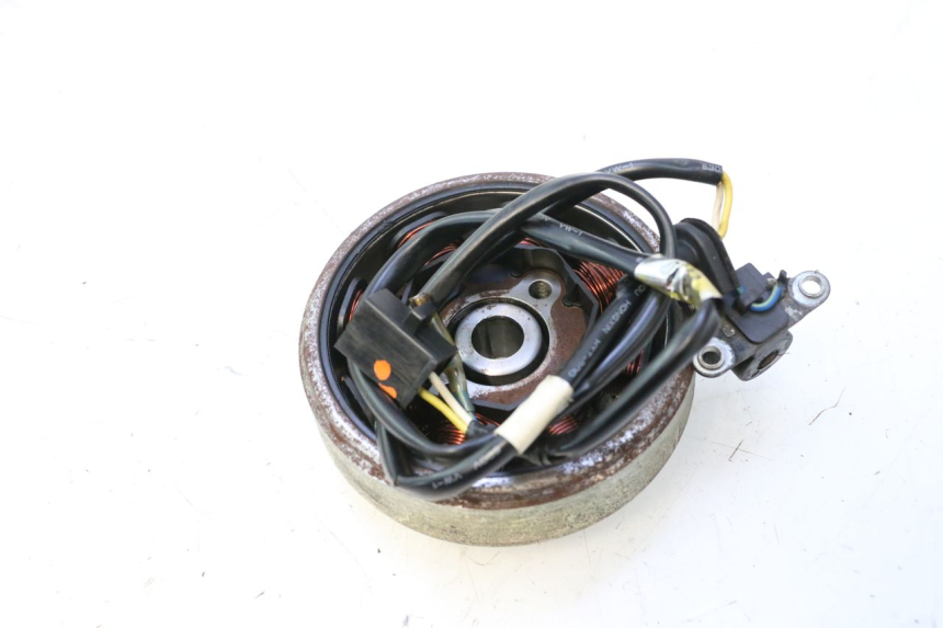 photo de ROTOR ESTATOR KYMCO AGILITY PREMIUM 50 (2007 - 2010) - Detalhe da peça