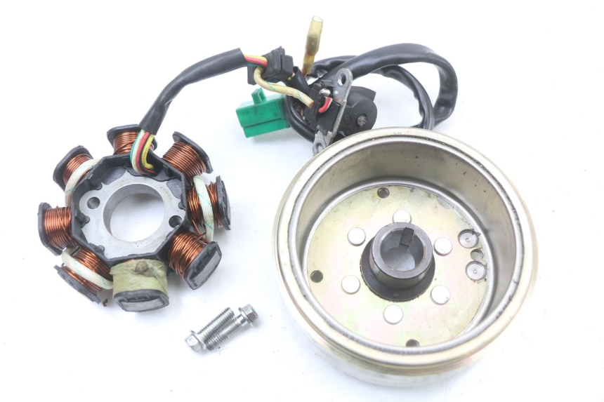 photo de ROTOR ESTATOR JONWAY AZTRAL 125 (2008 - 2017) - Detalhe da peça