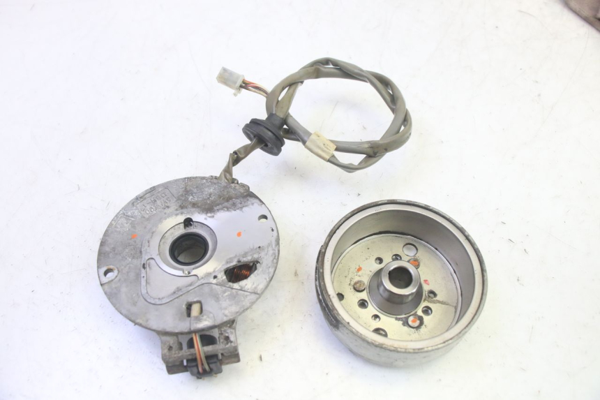 photo de ROTOR ESTATOR MBK BOOSTER SPIRIT 50 (2004 - 2017) - Detalhe da peça