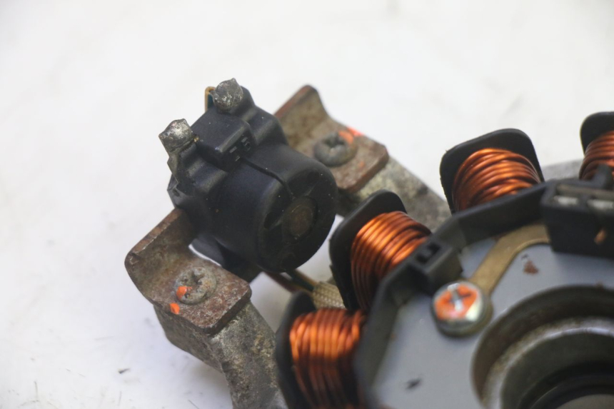 photo de ROTOR ESTATOR MBK BOOSTER SPIRIT 50 (2004 - 2017) - Pontos de fixação