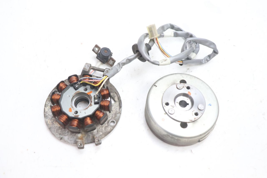 photo de ROTOR ESTATOR MBK BOOSTER SPIRIT 50 (2004 - 2017) - Vista principal