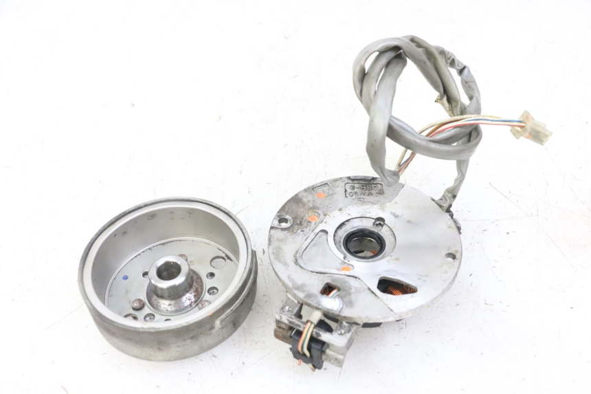photo de ROTOR ESTATOR MBK BOOSTER SPIRIT NAKED 50 (2004 - 2017) - Pontos de fixação