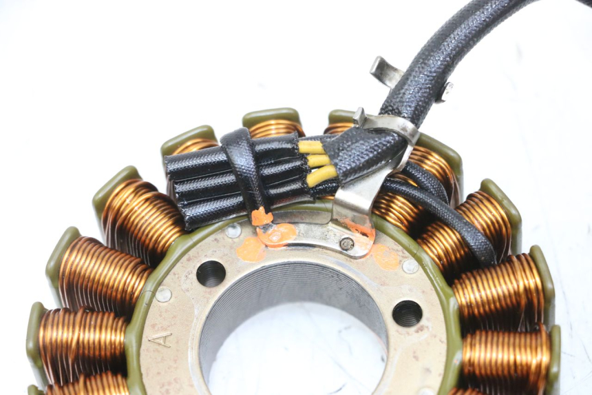 photo de ROTOR ESTATOR SUZUKI BURGMAN 125 (2007 - 2014) - Detalhes característicos