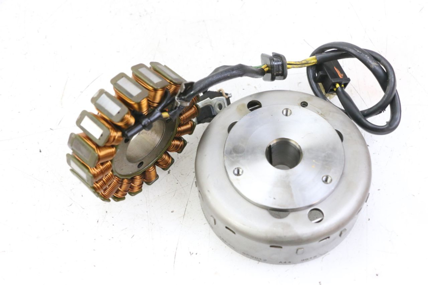 photo de ROTOR ESTATOR SUZUKI BURGMAN 125 (2007 - 2014) - Vista geral