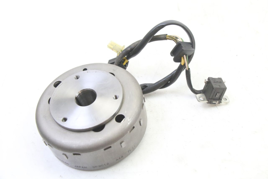 photo de ROTOR ESTATOR SUZUKI BURGMAN 125 (2007 - 2014) - Detalhe da peça