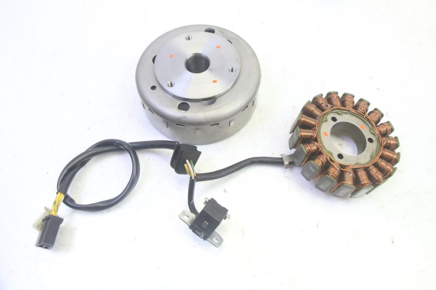 photo de ROTOR ESTATOR SUZUKI BURGMAN 125 (2007 - 2014) - Vista principal