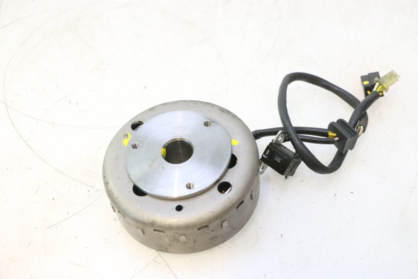 photo de ROTOR ESTATOR SUZUKI BURGMAN 125 (2007 - 2014) - Zoom do estado de desgaste