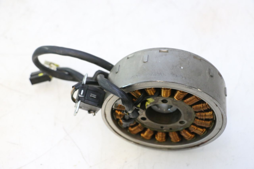 photo de ROTOR ESTATOR SUZUKI BURGMAN 125 (2007 - 2014) - Outro ângulo de visão