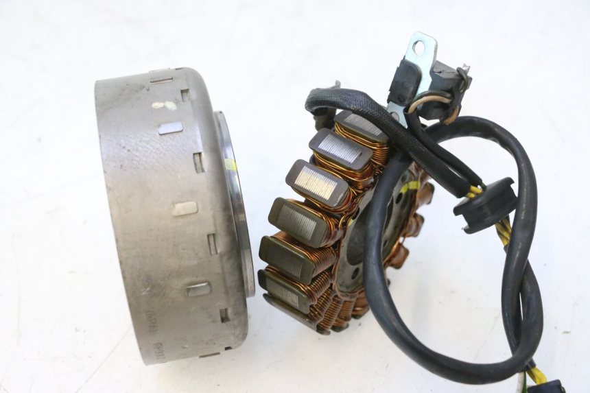 photo de ROTOR ESTATOR SUZUKI BURGMAN 125 (2007 - 2014) - Estado da superfície