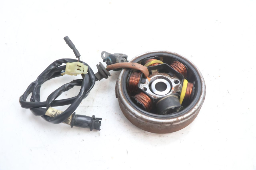 photo de ROTOR ESTATOR PEUGEOT BUXY 50 (1993 - 1998) - Outro ângulo de visão