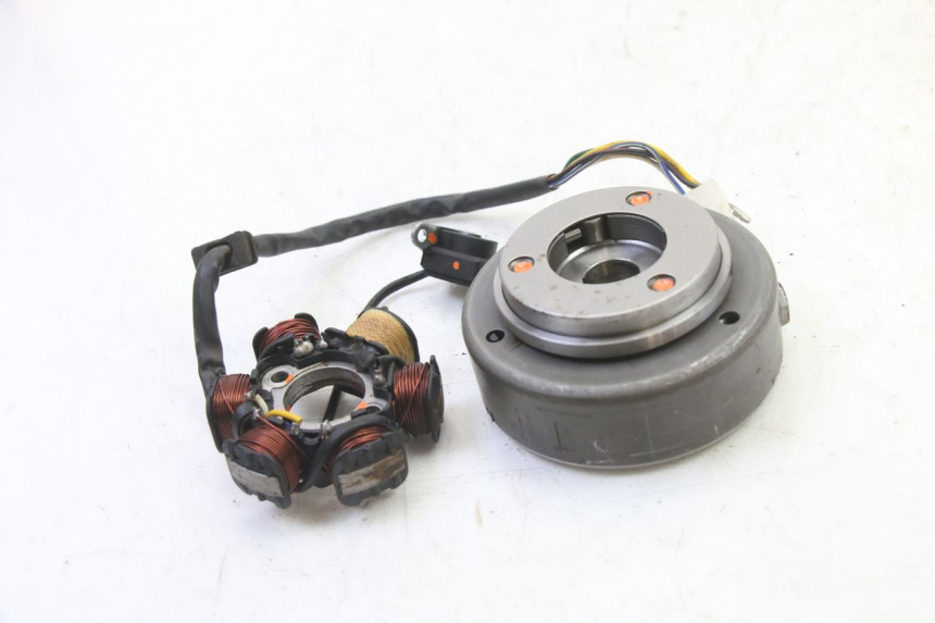 photo de ROTOR ESTATOR SPEEDY DELUXE 125 - Detalhe da peça