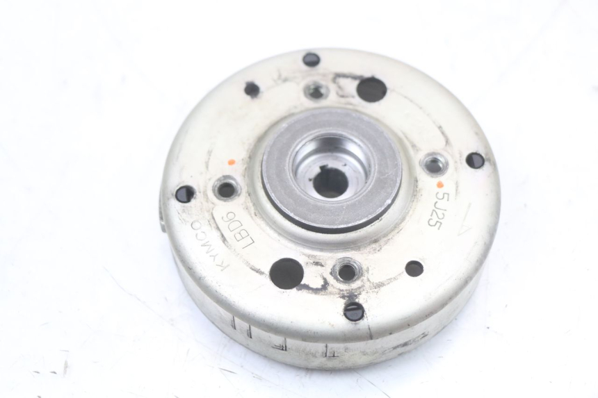 photo de ROTOR ESTATOR KYMCO DINK 4T 50 (2007 - 2018) - Zoom do estado de desgaste