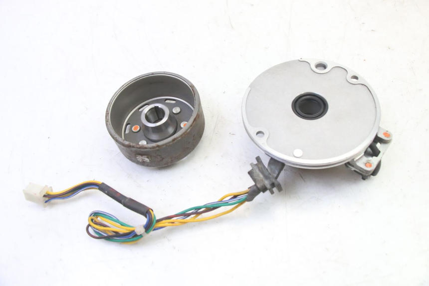 photo de ROTOR ESTATOR BSE DIRTBIKE PH10L 125 - Outro ângulo de visão