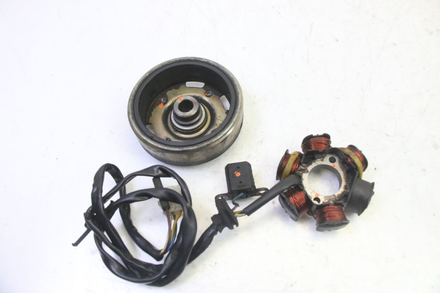photo de ROTOR ESTATOR PEUGEOT ELYSTAR 50 (2002 - 2014) - Detalhe da peça