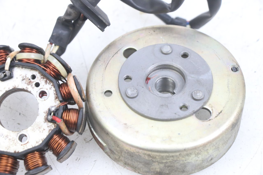 photo de ROTOR ESTATOR TNT MOTOR FASTINO 4T 50 (2013 - 2019) - Estado da superfície