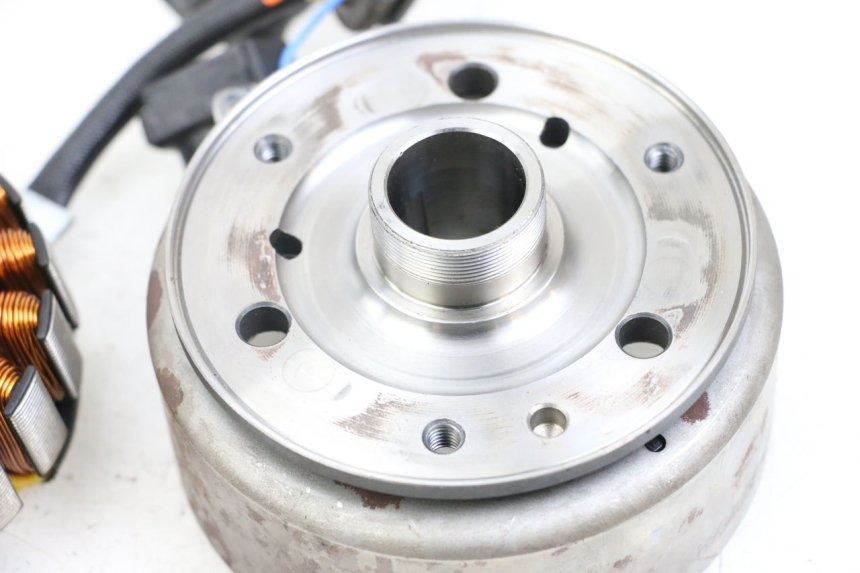 photo de ROTOR ESTATOR HONDA FES PANTHEON 2T 125 (1998 - 2002) - Zoom do estado de desgaste