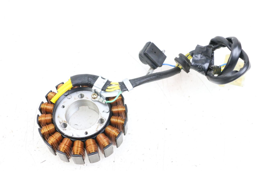 photo de ROTOR ESTATOR HONDA FES PANTHEON 2T 125 (1998 - 2002) - Estado da superfície