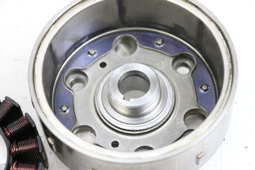 photo de ROTOR ESTATOR HONDA FES S-WING SWING ABS 125 (2007 - 2015) - Marcações e referências