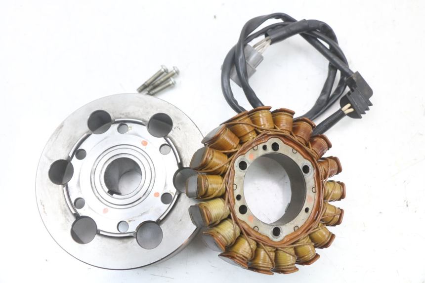 photo de ROTOR ESTATOR YAMAHA FJR ABS 1300 (2006 - 2012) - Detalhe da peça