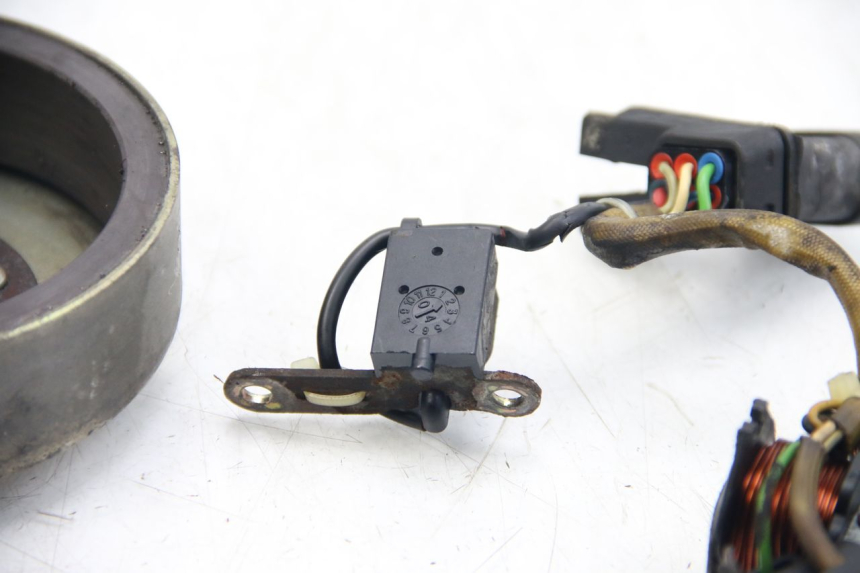 photo de ROTOR ESTATOR PIAGGIO FLY 2T 50 (2004 - 2017) - Vista geral