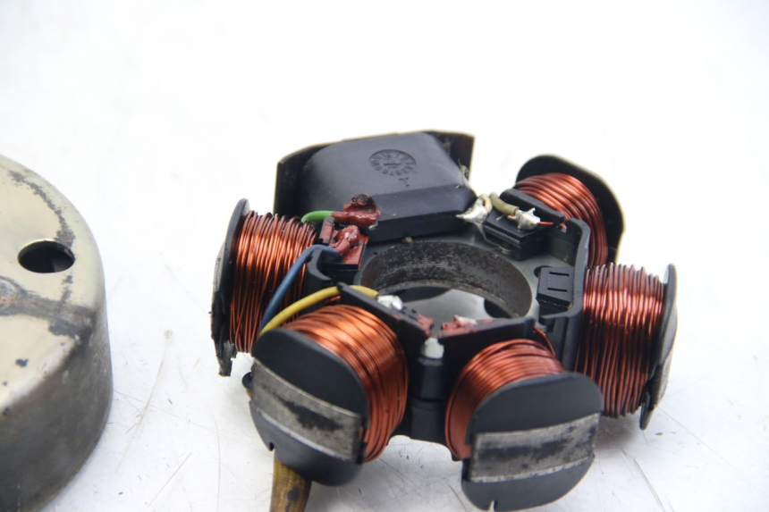 photo de ROTOR ESTATOR PIAGGIO FLY 2T 50 (2004 - 2017) - Estado da superfície