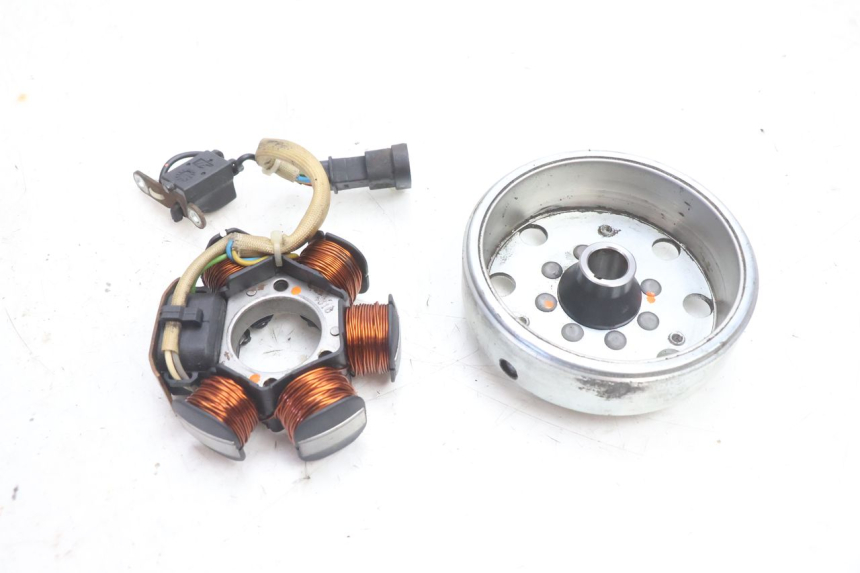 photo de ROTOR ESTATOR PIAGGIO FLY 2T 50 (2004 - 2017) - Detalhe da peça