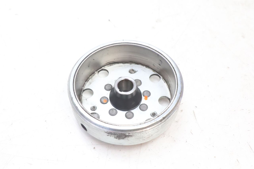 photo de ROTOR ESTATOR PIAGGIO FLY 2T 50 (2004 - 2017) - Detalhes característicos