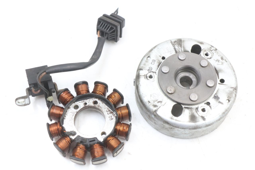 photo de ROTOR ESTATOR PIAGGIO FLY 4T 50 (2004 - 2010) - Vista principal