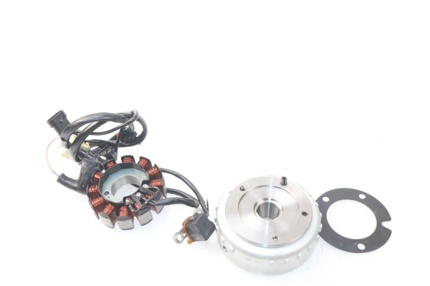 photo de ROTOR ESTATOR PIAGGIO FLY IE 125 (2012 - 2017) - Pontos de fixação