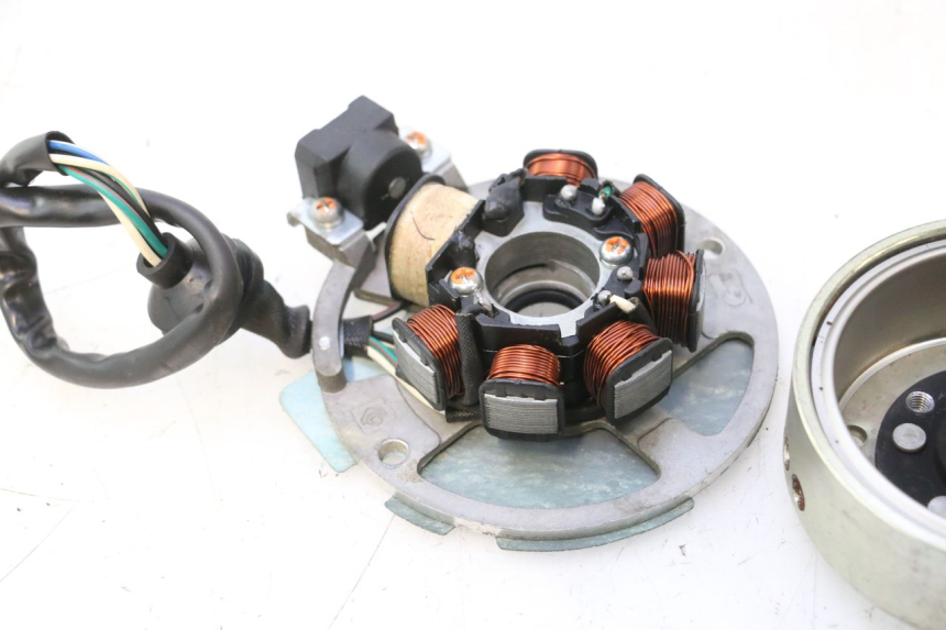 photo de ROTOR ESTATOR KEEWAY HURRICANE 50 (2006 - 2019) - Estado da superfície