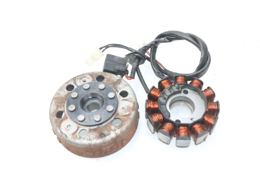 photo de ROTOR ESTATOR PEUGEOT KISBEE 2T 50 (2018 - 2022) - Vista principal