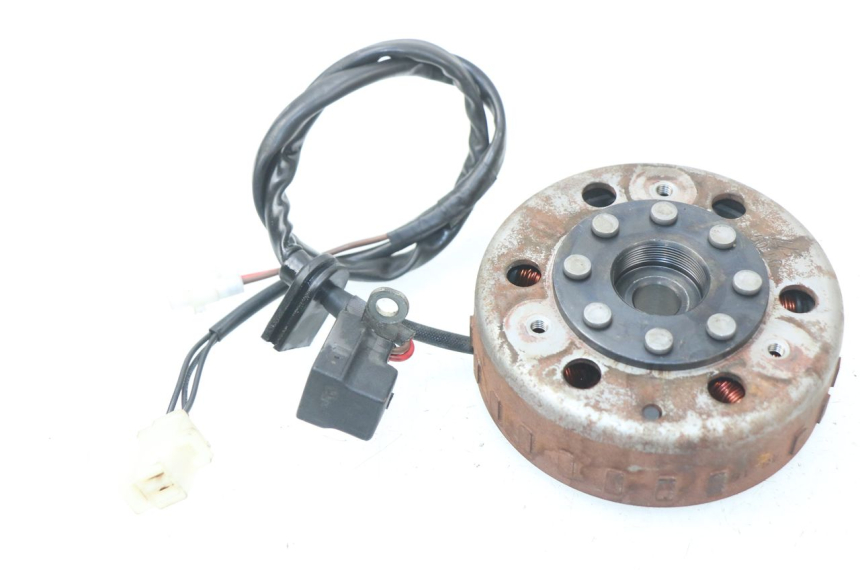 photo de ROTOR ESTATOR PEUGEOT KISBEE 2T 50 (2018 - 2022) - Zoom do estado de desgaste
