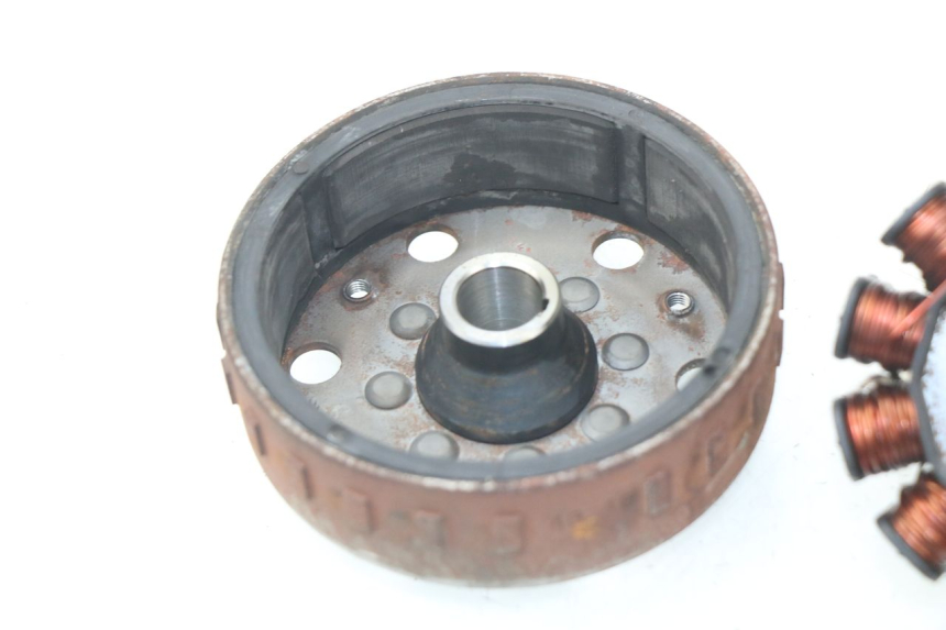 photo de ROTOR ESTATOR PEUGEOT KISBEE 2T 50 (2018 - 2022) - Peça verificada