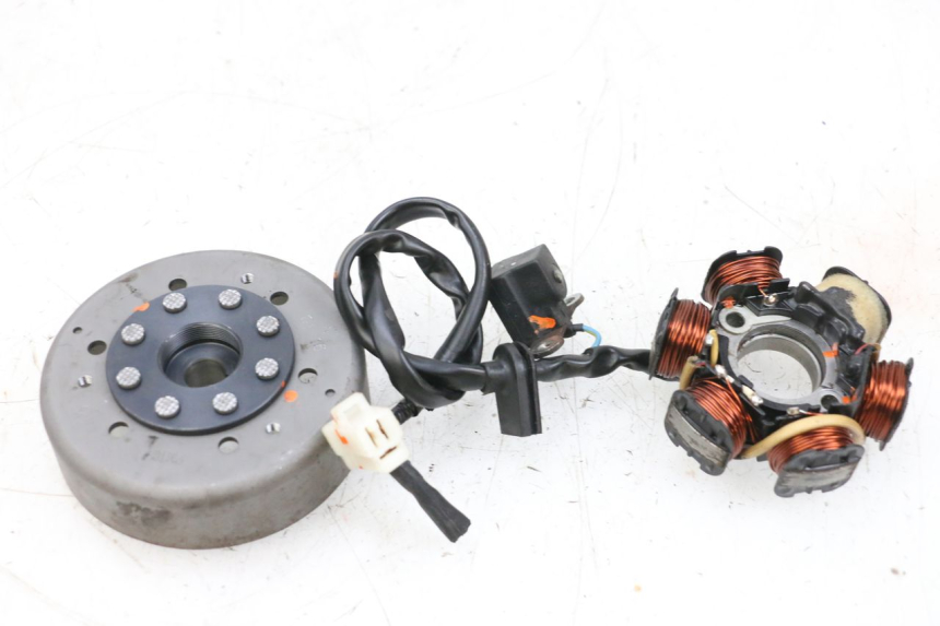 photo de ROTOR ESTATOR PEUGEOT KISBEE 2T 50 (2010 - 2017) - Ampliação técnica