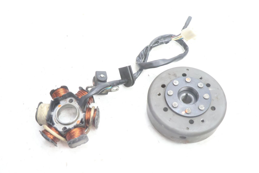 photo de ROTOR ESTATOR PEUGEOT KISBEE 2T 50 (2010 - 2017) - Vista principal