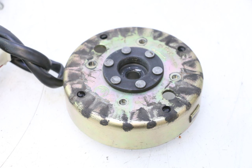 photo de ROTOR ESTATOR PEUGEOT KISBEE 4T 50 (2010 - 2017) - Peça verificada