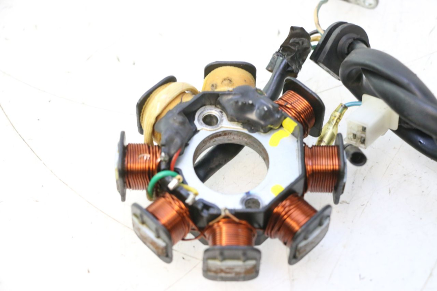 photo de ROTOR ESTATOR PEUGEOT KISBEE 4T 50 (2010 - 2017) - Marcações e referências
