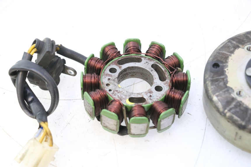 photo de ROTOR ESTATOR PEUGEOT KISBEE 4T 50 (2018 - 2022) - Marcações e referências
