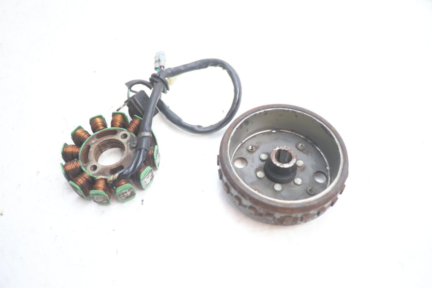 photo de ROTOR ESTATOR PEUGEOT KISBEE 4T 50 (2018 - 2022) - Detalhe da peça