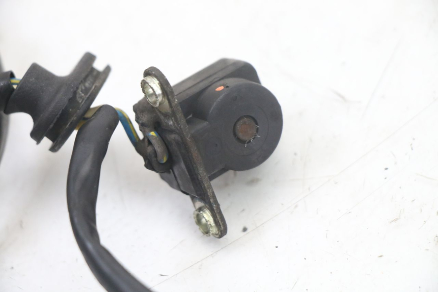 photo de ROTOR ESTATOR KYMCO DINK 4T 50 (2007 - 2018) - Pontos de fixação