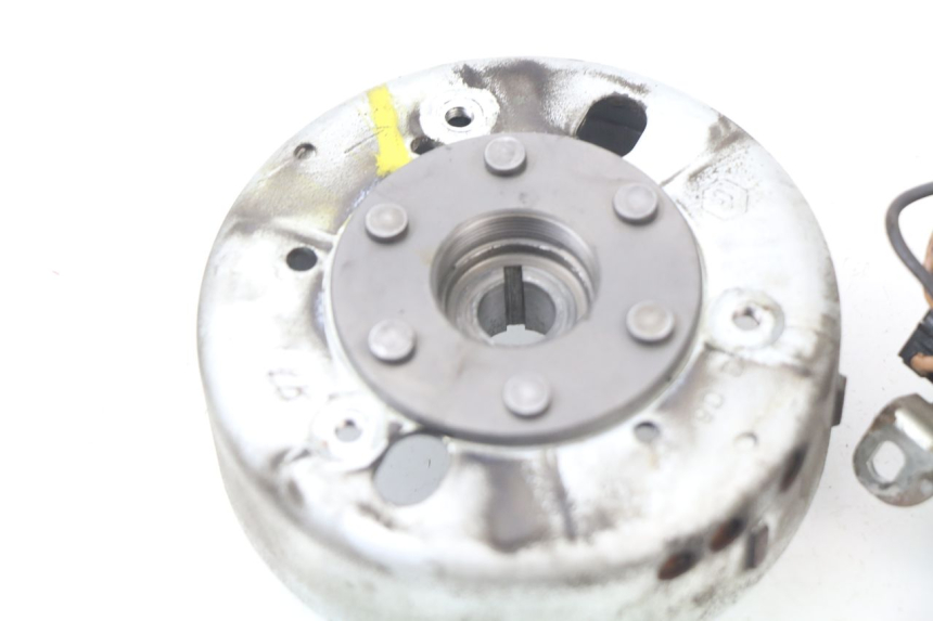 photo de ROTOR ESTATOR PIAGGIO LIBERTY 4T 50 (2004 - 2008) - Pontos de fixação
