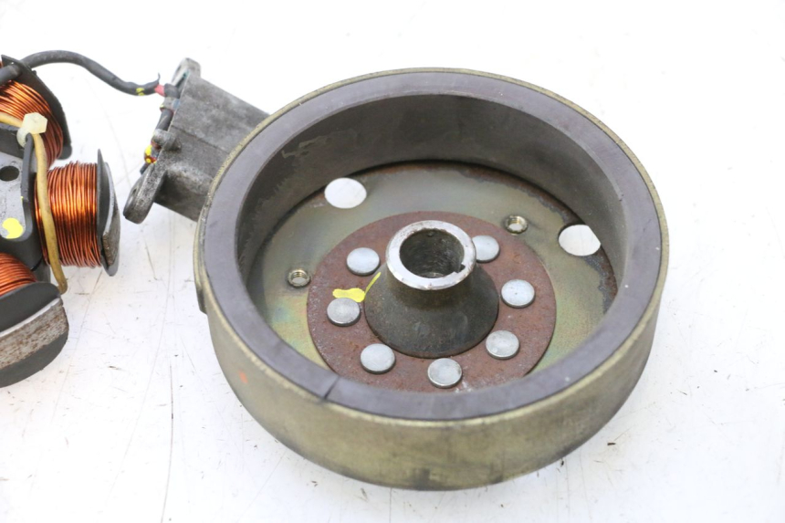 photo de ROTOR ESTATOR PIAGGIO LIBERTY 50 (1998 - 2003) - Ampliação dos componentes