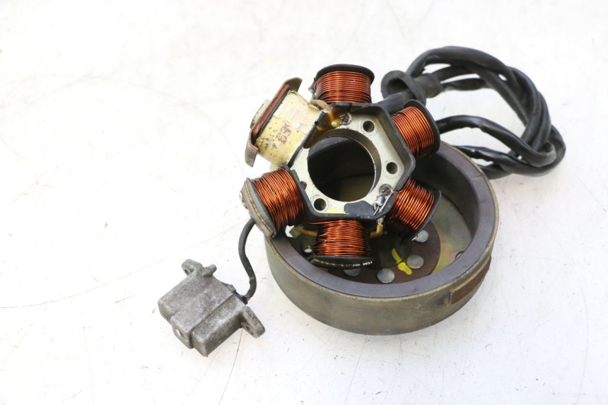 photo de ROTOR ESTATOR PIAGGIO LIBERTY 50 (1998 - 2003) - Outro ângulo de visão