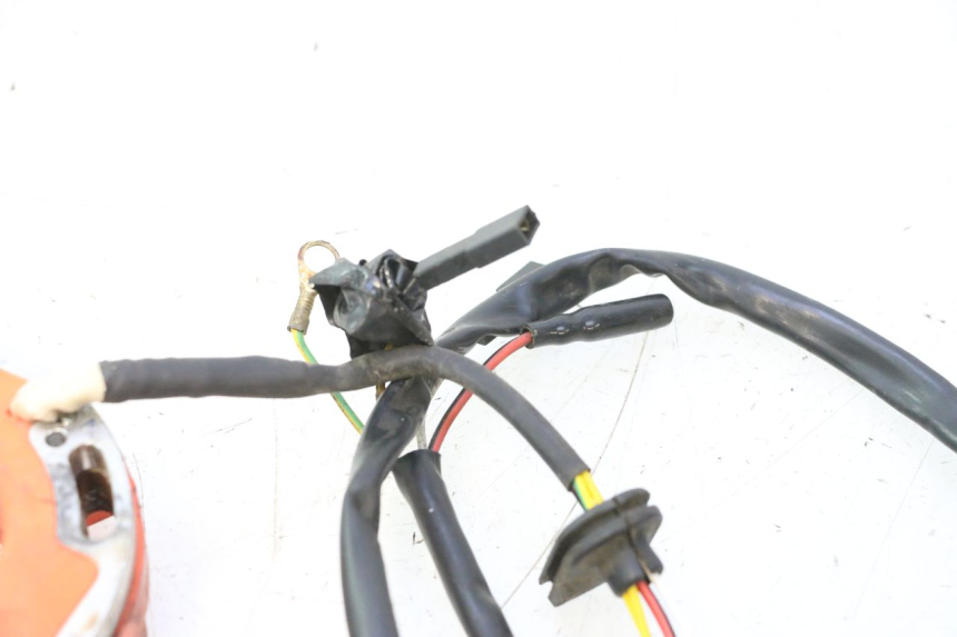 photo de ROTOR ESTATOR PEUGEOT LUDIX BLASTER 50 (2006 - 2014) - Zoom do estado de desgaste