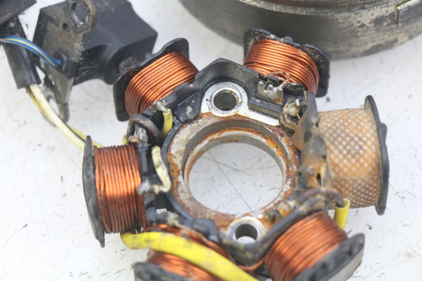 photo de ROTOR ESTATOR PEUGEOT LUDIX 50 (2005 - 2007) - Peça verificada