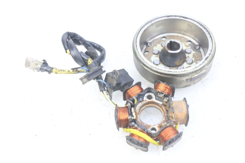 photo de ROTOR ESTATOR PEUGEOT LUDIX 50 (2005 - 2007) - Marcações e referências