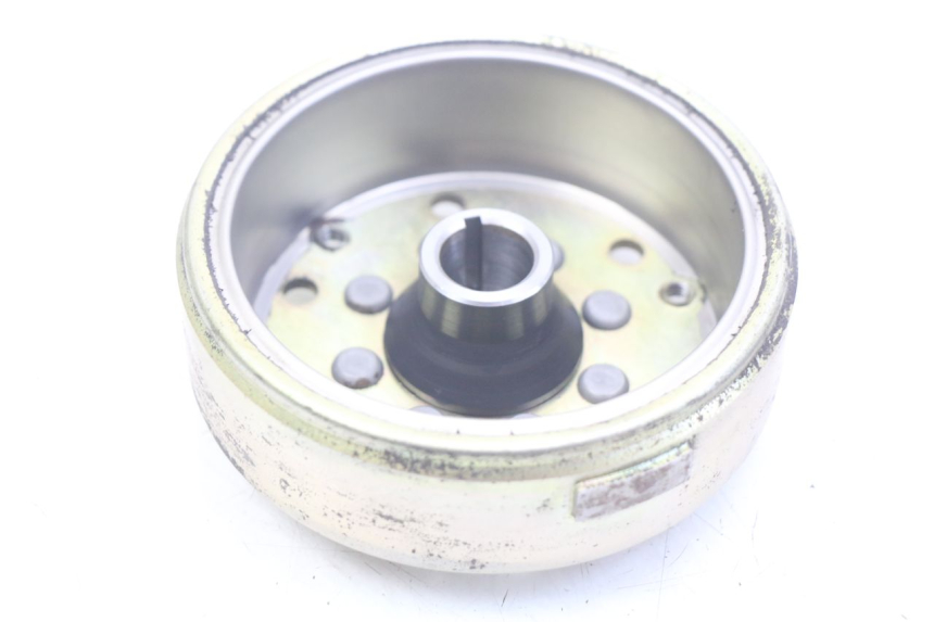 photo de ROTOR ESTATOR PEUGEOT LUDIX 50 (2005 - 2007) - Zoom do estado de desgaste