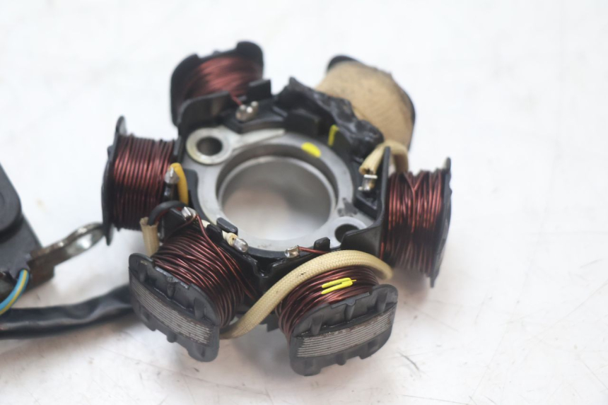 photo de ROTOR ESTATOR PEUGEOT LUDIX 50 (2005 - 2007) - Estado da superfície