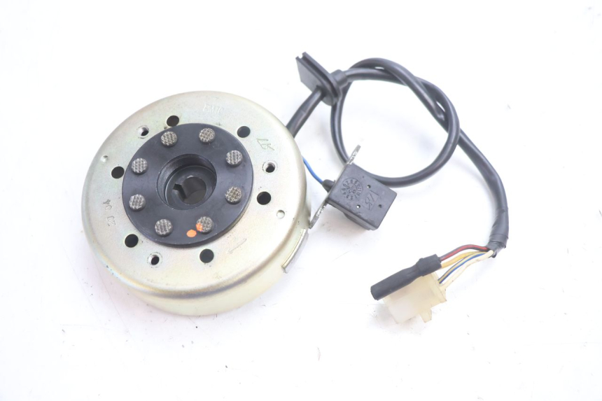 photo de ROTOR ESTATOR PEUGEOT LUDIX ONE 14P 50 (2004 - 2013) - Zoom do estado de desgaste